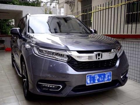 100万以内最大的后排非他莫属: 放弃奥迪A4买冠道