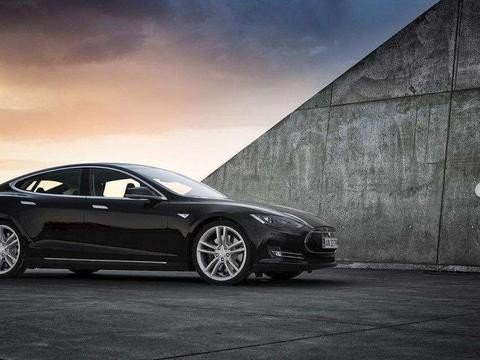 产能还不足！特拉斯Model 3四季度量产再次打脸