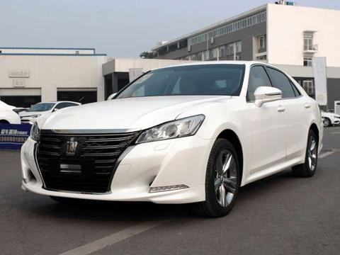 新车优惠3万, 当年叫板奥迪A6的皇冠, 为啥降价还没人要