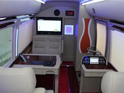 丰田考斯特11座VIP豪华版春风一度