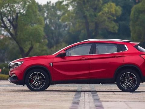 和众泰比, 陆风逍遥这货和GLA的设计元素几乎一致