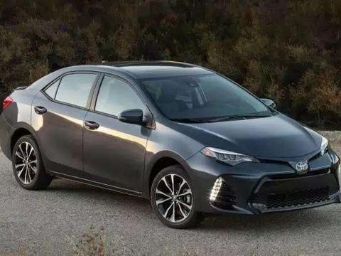 12代丰田卡罗拉亮相, 颜值不输本田思域, 12万起还买什么朗逸?