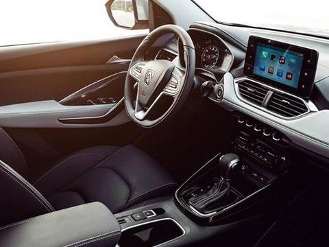 2018年第一季度上市 宝骏530内饰实车图