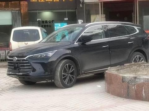 唐二代实车现身街头, 全新汉字Logo令合资颤抖, 13万放弃汉兰达