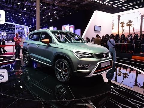 大众真被逼急了，2.0T配四驱仅13万，国产后欲将干翻丰田本