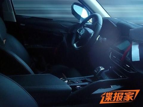 吉利轿跑SUV内饰谍照曝光 采用全新设计风格