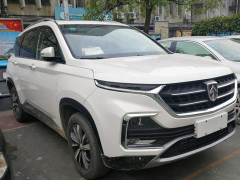 五菱宝骏又一款走量SUV，或7.5万起竞争哈弗H2