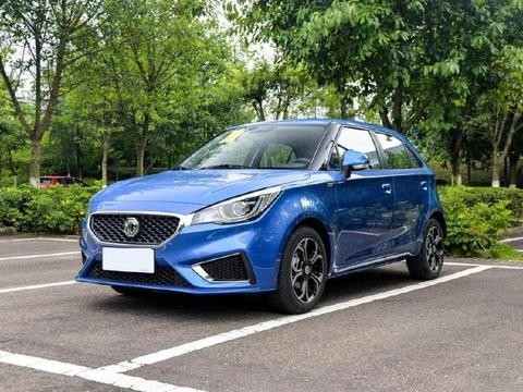 7万代步车，有着飞度的身姿，新款仪表盘为何那么低调呢？