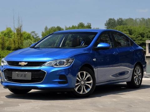 雪佛兰科沃兹值得买吗? 轴距长2.6米, 外观更加迷人才8万, 买啥福睿斯