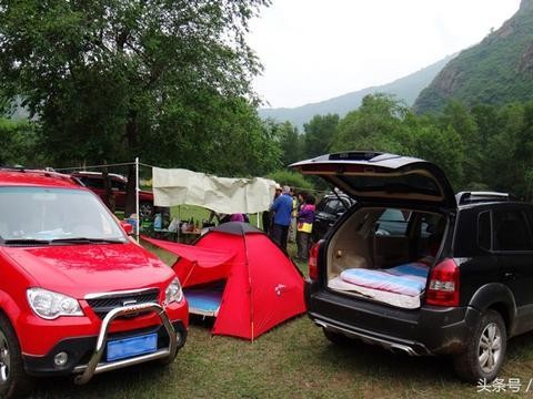 将哈弗H6改装房车，能睡两人还不影响年检，车主思路强大