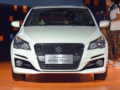 最实在的合资车：油耗3毛+高端配置，卖8万买啥宝骏吉利？