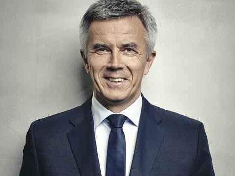 劳斯莱斯首款SUV明年亮相，萧绅博披露电动版幻影技术细节