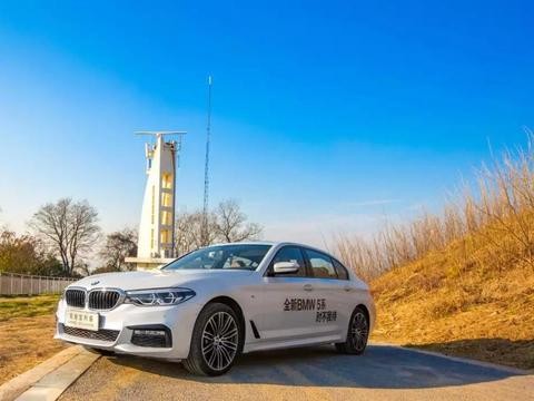 试驾全新宝马530Li：翩翩少年的外表下是一颗躁动的心
