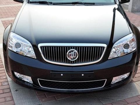 看看老款别克林荫大道，比现在的君越好太多了！知道现在多减配了