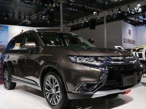 三菱又推新款, 7座配四驱, 霸气远超路虎, 售16万普拉多不再好过