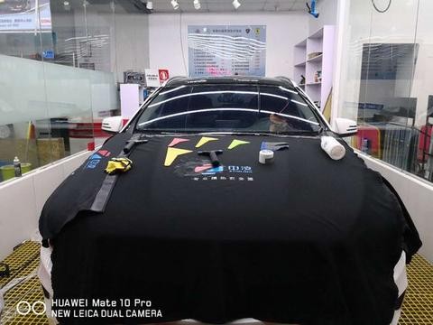 奔驰GLA太阳膜玻璃贴膜施工实拍详解!