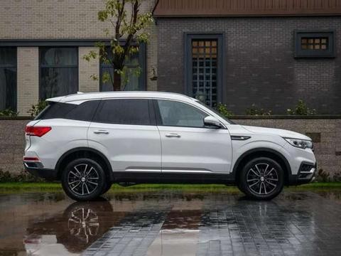 国产SUV新秀, 未上市订单破万, 全景天窗+悬浮车顶, 卖8万