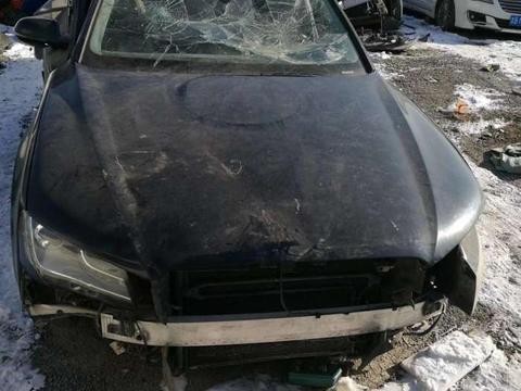 7万买了一辆奥迪A8L事故车，车主：修好租出去半年回本