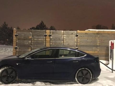 特斯拉Model 3又创造了一项纪录——横跨美国东海岸到西海岸