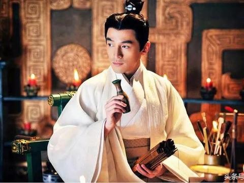 最美跨界SUV逍遥上市,搭1.5T动力,颜值远超奔驰GLA,仅售7.99万