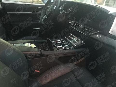 众泰T800内饰谍照曝光 配备大尺寸液晶屏/旋钮式换挡机构！