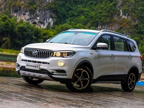 智能互联一炮打响 SWM斯威X7成为2017“奖项收割机”