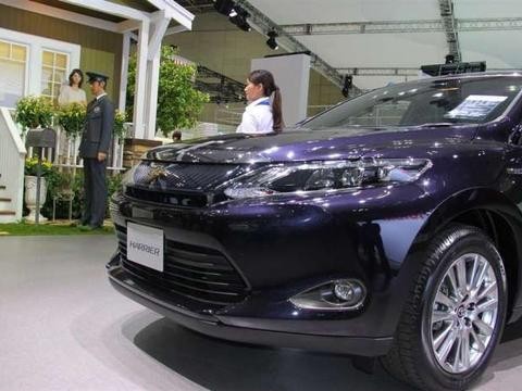 汉兰达换标版要国产, 23万比奥迪漂亮, 打开车门闻爆款的味道