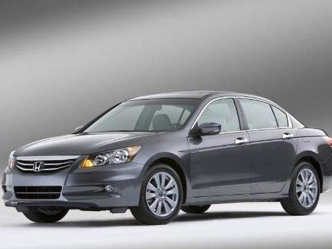 这车口碑很好，开十年没有任何小毛病，很适合老板级人物开