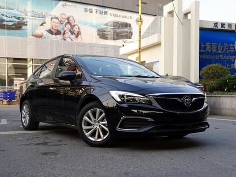 别克威朗完爆卡罗拉，全系标配ESP、全景天窗，百公里油耗仅5.8L