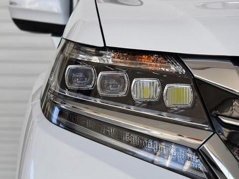 风靡二孩家庭的七座车, 比途昂便宜10万, 家人说坐上都不想起来了