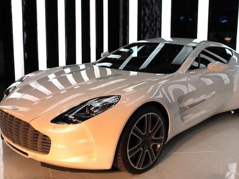 2017年阿斯顿马丁销量破纪录，DB11成爆款超跑，多谢中国车主