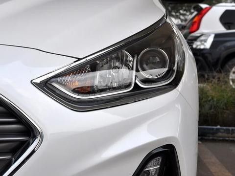 混的最惨的一款中级轿车, 上市降3万无人购买! 为什么?