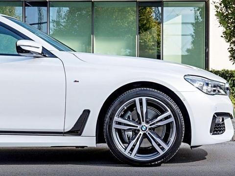 不容M.Benz S-Class 独领风骚, BMW 7-Series 小改款「伪装车」现踪曝光!