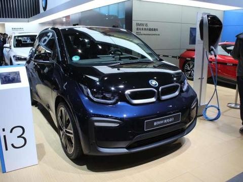 不温不火卖了几年i3后, 宝马总算爆出来了一个新装备——然后呢?