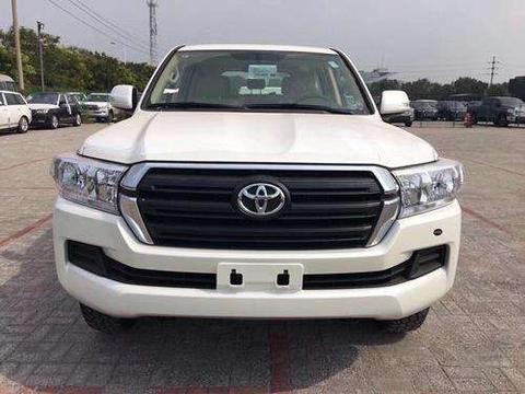 18款中东兰德酷路泽4000丐版性价比之王