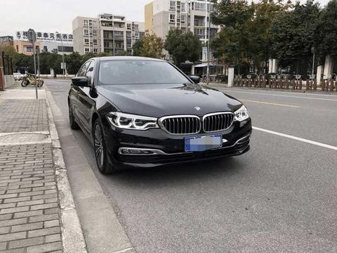 喜提华晨宝马530LI，车主：回去就把华晨两字扣掉，太没面子
