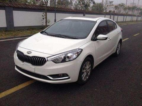 比卡罗拉漂亮的起亚K3价格拦腰斩 7万就能开回家你还选捷达吗?