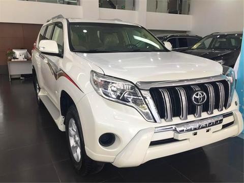 17款丰田霸道2700中东版，大量现车到港.低价优惠2万售全国