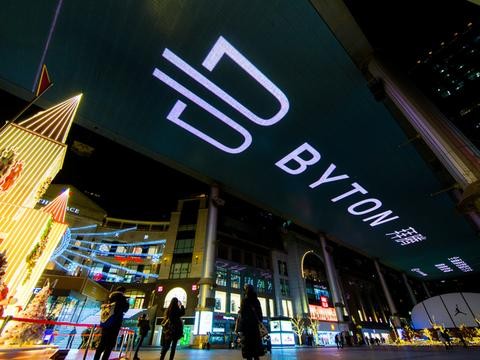 盘点2017年喷涌而出的中国电动品牌，最令人关注的竟不是蔚来