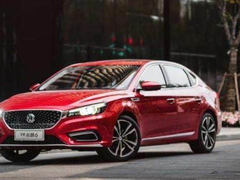 乍一看这款国产车把卡车都转轴了，可是再一看尴尬了