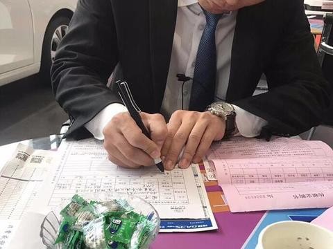 全国首提25W拿下传祺GM8，国产最强MPV唯独这点不如别克GL8