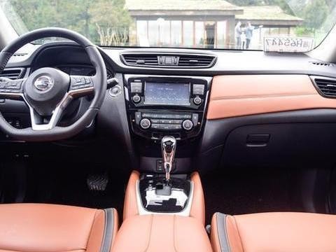 曾是硬派越野, 如今成家用七座车, 全球销量第一, 卖16万碾压途观