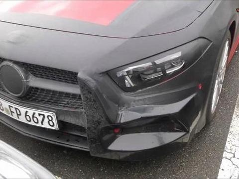 全新奔驰A级谍照 灯组及内饰基本定型