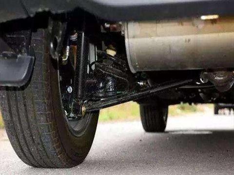 最尴尬的国产车, 前后独悬, 发动机敢保百万公里, 6万多没人识货