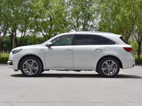 最差的豪华SUV, 比途锐大, 卖80万不如Q7