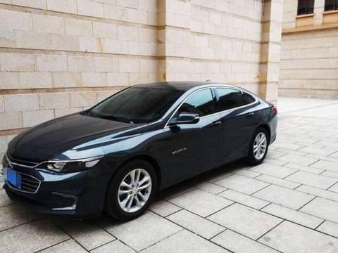 老爸叫买卡罗拉，我却向同事借钱买了这车，被老爸各种数落！