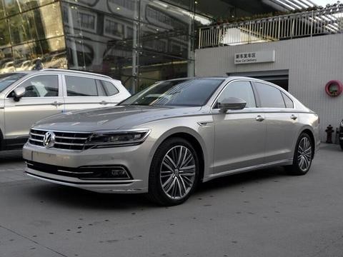 曾要吊打奥迪A6, 如今狂降10万元, 由“神车”变为“神扯”!