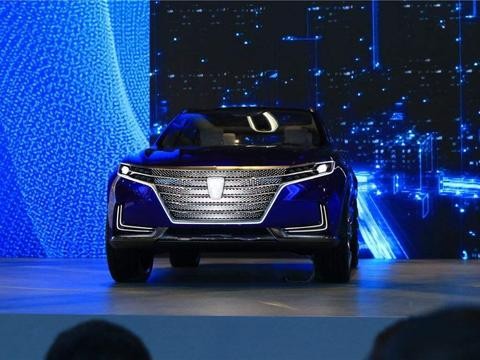 马云亲自打造新能源汽车, 售15万，自动充电颜值很高