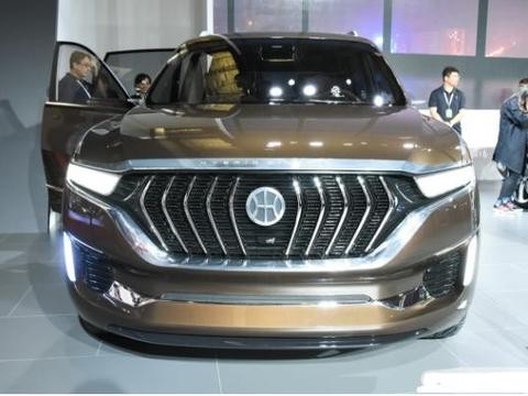 又一国产SUV，外观霸气不输丰田陆巡，堪比揽胜，哈佛H6懵了