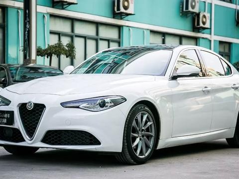 Lab试驾丨买不起法拉利，可以整阿尔法.罗密欧嘛